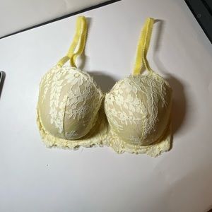 Victoria secret bra, size 34DDD